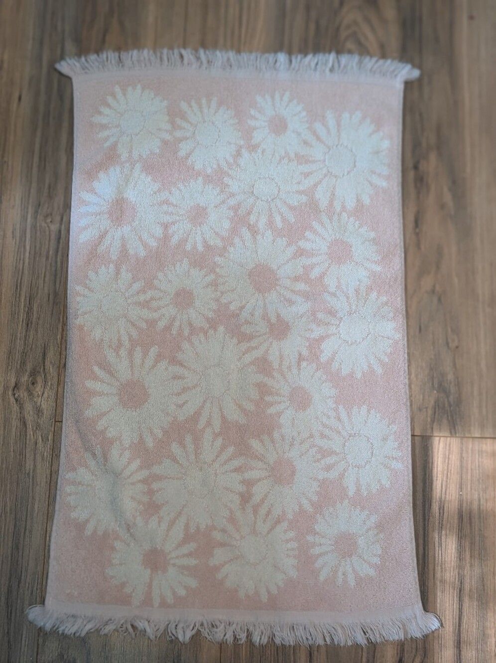 Vintage Pink Daisy Hand Towel with Fringe